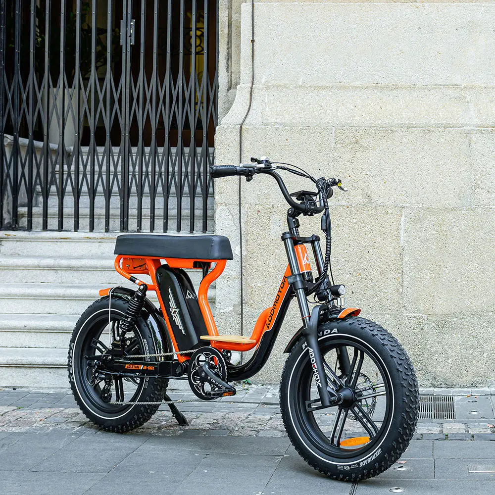 SOLETAN M-66X Moped-Style Electric Bike In Orange