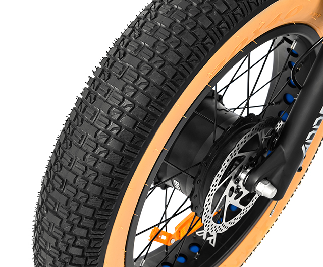 feature of fat tires of herotri m365x etrike