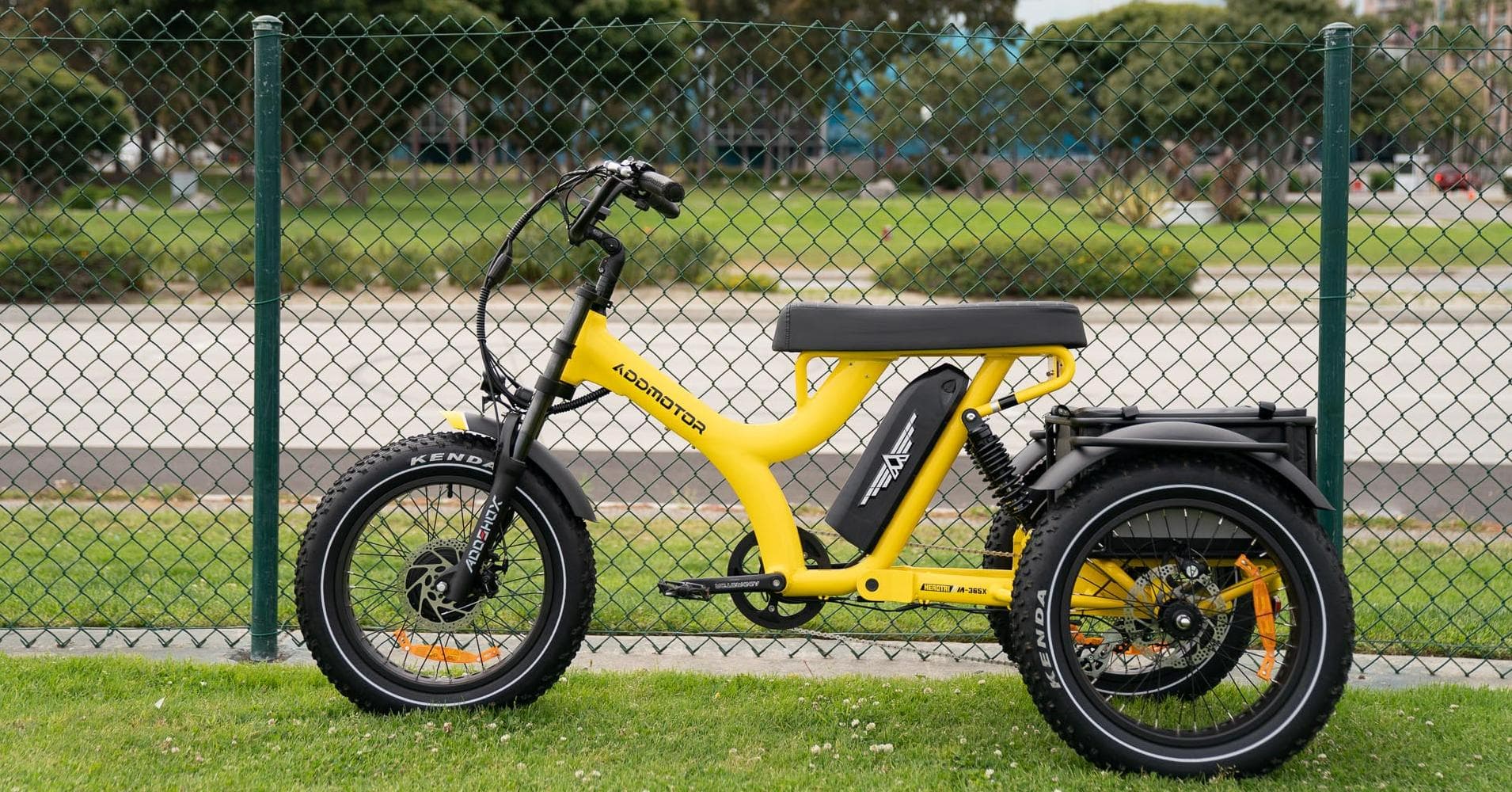 Herotri M-365X Electric Trike for Adult with Banana Seat Ride 