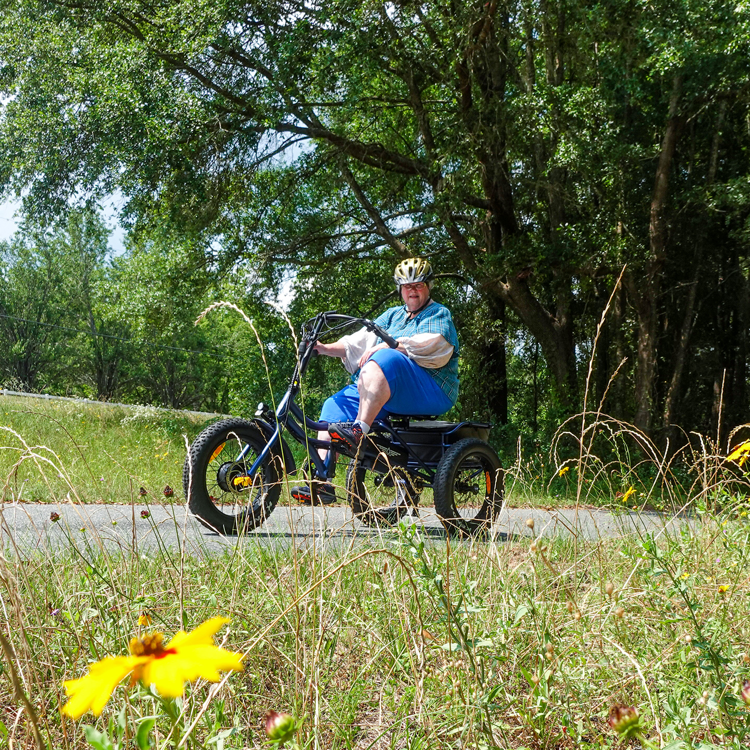 Etrike Showdown: Addmotor M-360 vs. Anywhere Trike - Rugged Edition - A Comprehensive Comparison