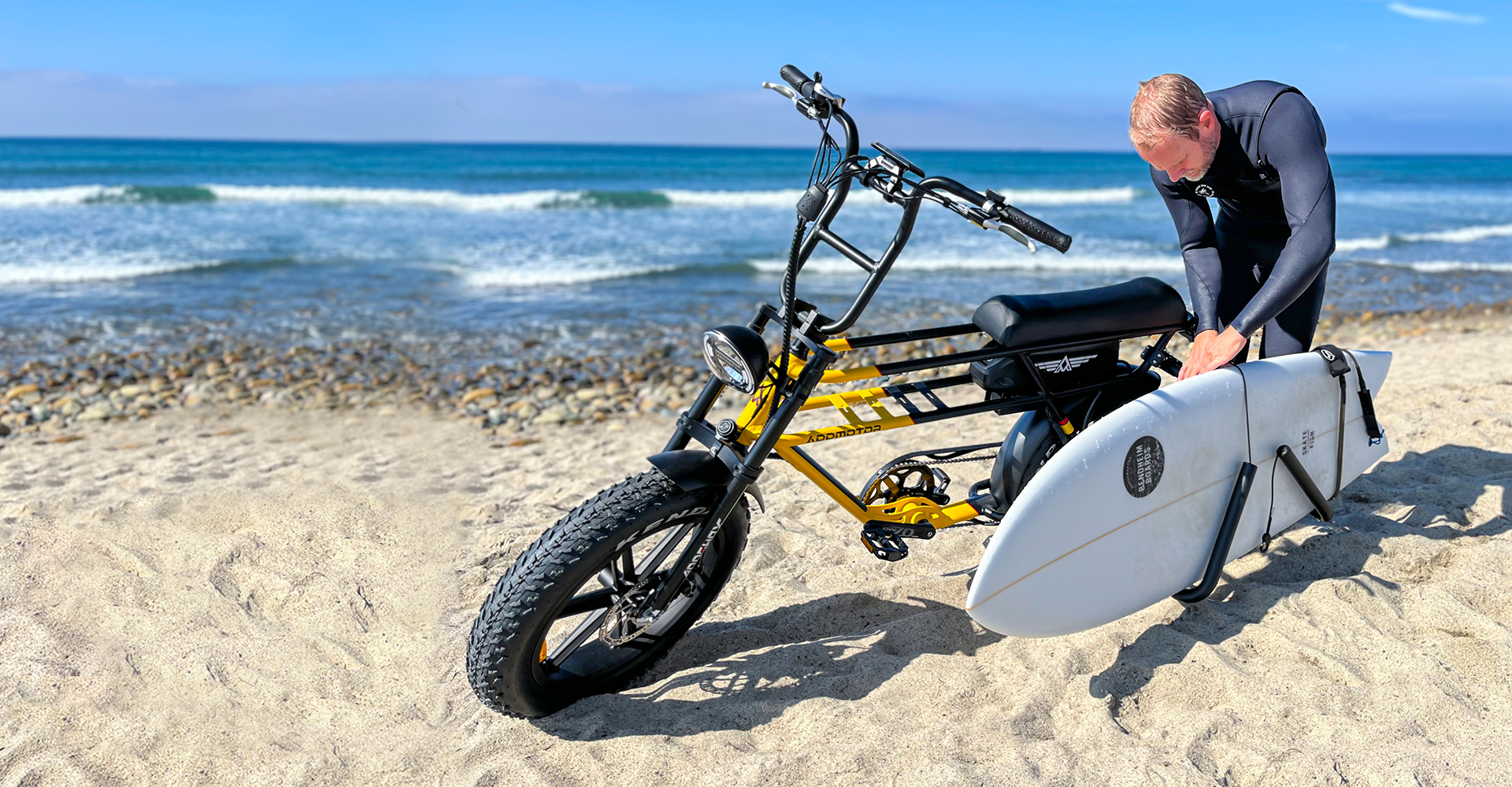 cruiser ebike chopptan m70 at the beach