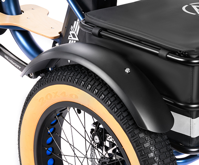 Curved fenders for Grandtan electric trike