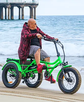 ride Arisetan mini e trike by the beach