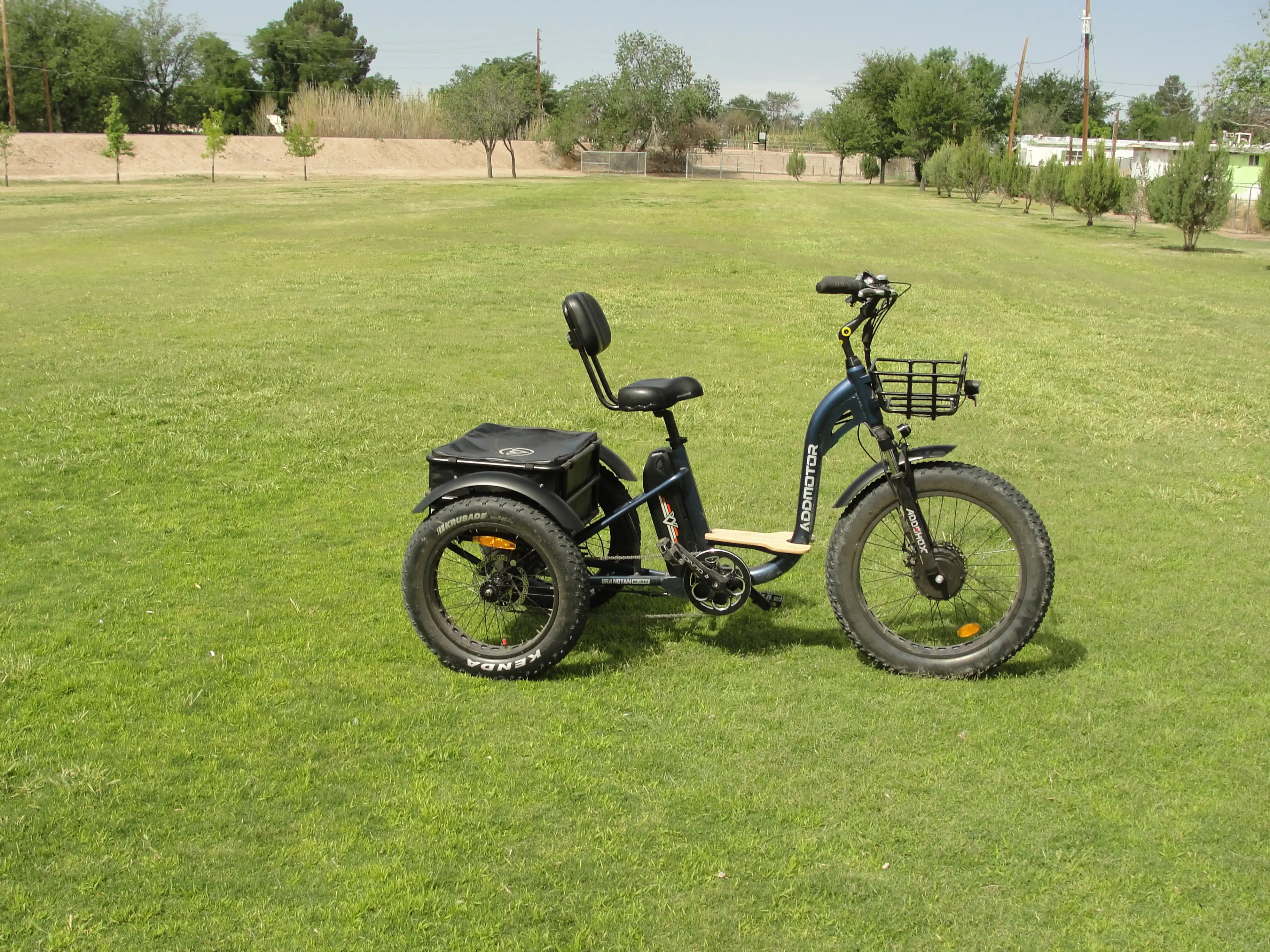 Addmotor Grandtan Etrike in Outdoor