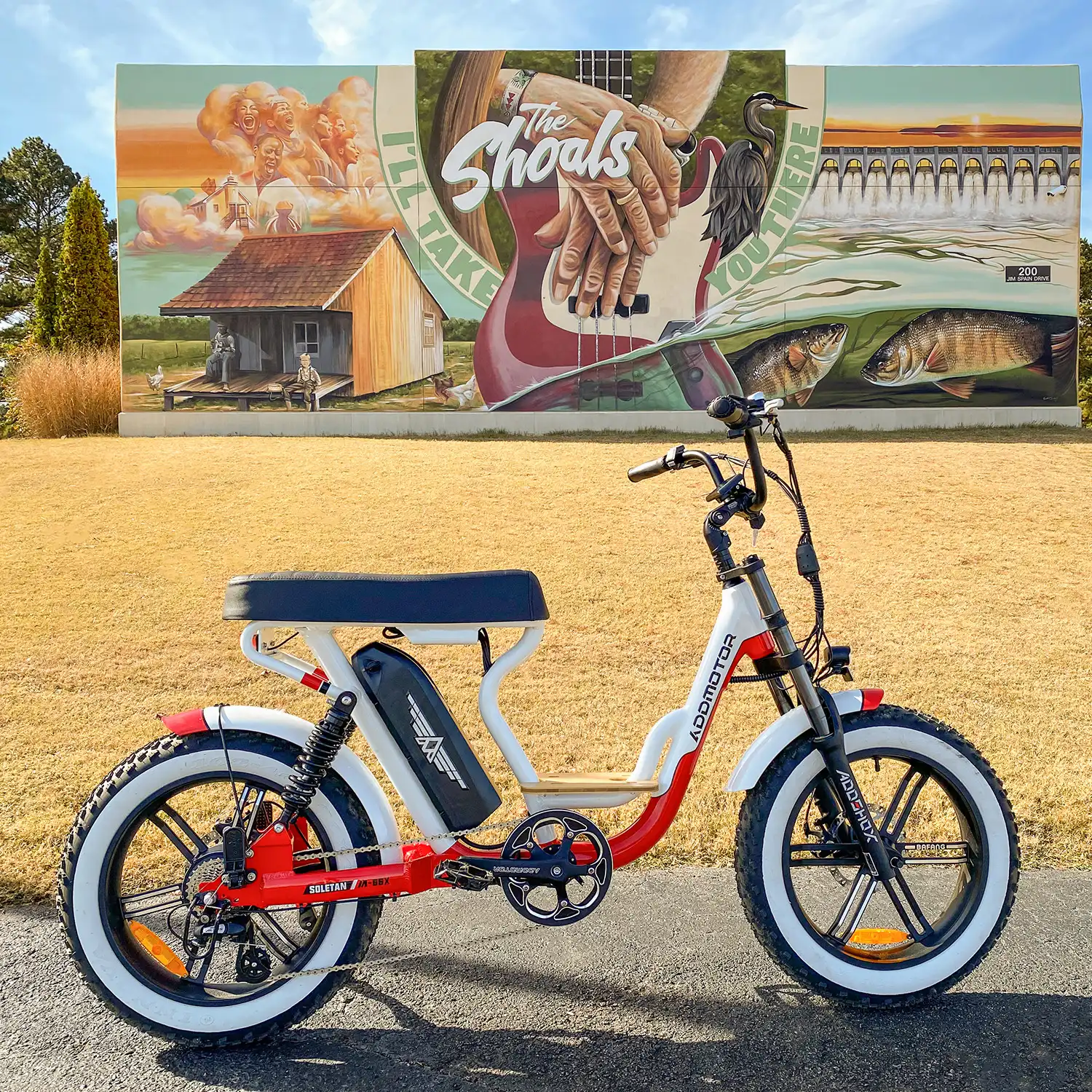 Beautiful Addmotor M-66X Cruiser EbIike parked outdoor