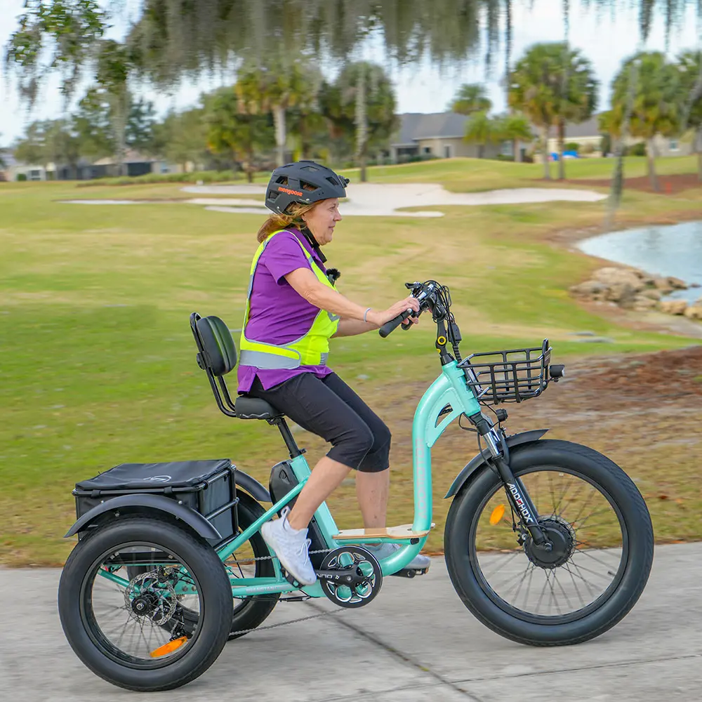 Addmotor E-310 etrike in cyan