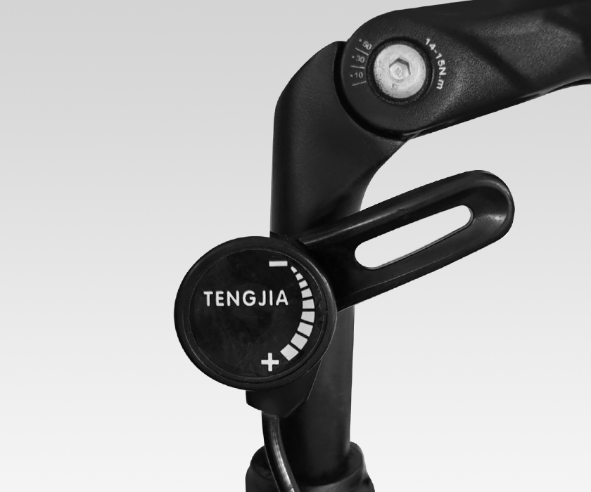 Handlebar-mounted swing control lever to switch between fixed and tilting modes instantly.